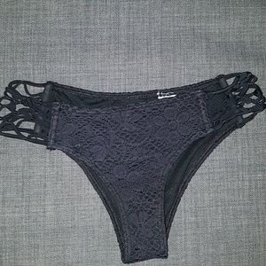 A&F black bikini bottom